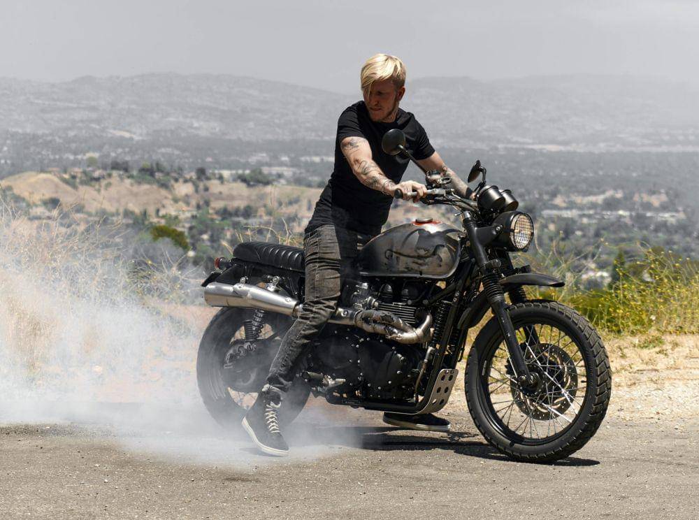 Ilustrasi suara berisik sepeda motor (pexels.com/ArtHouse Studio)