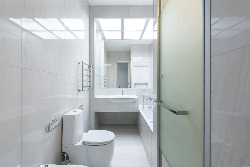 ilustrasi kamar mandi dan WC (pexels.com/Max Vakhtbovycn)