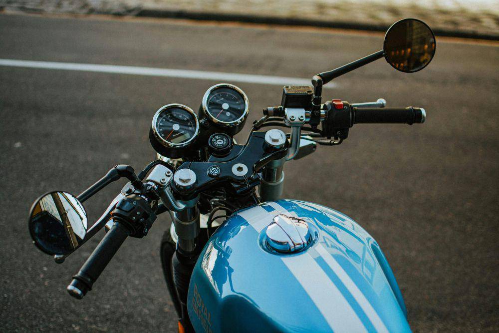 Ilustrasi spion motor (pexels.com/Paulo Freitas)