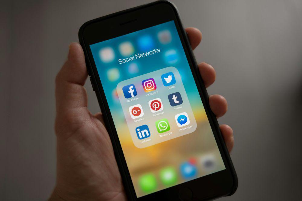 5 Tips Aman Simpan Data Penting di HP, Biar Gak Hilang!