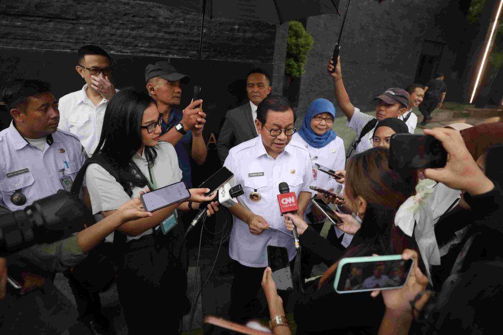 Gubernur DKI Jakarta Pramono Anung saat ditemui awak media seusai menghadiri Forum CRIF 2025, Rabu (21/5/2025) (jakarta.go.id)