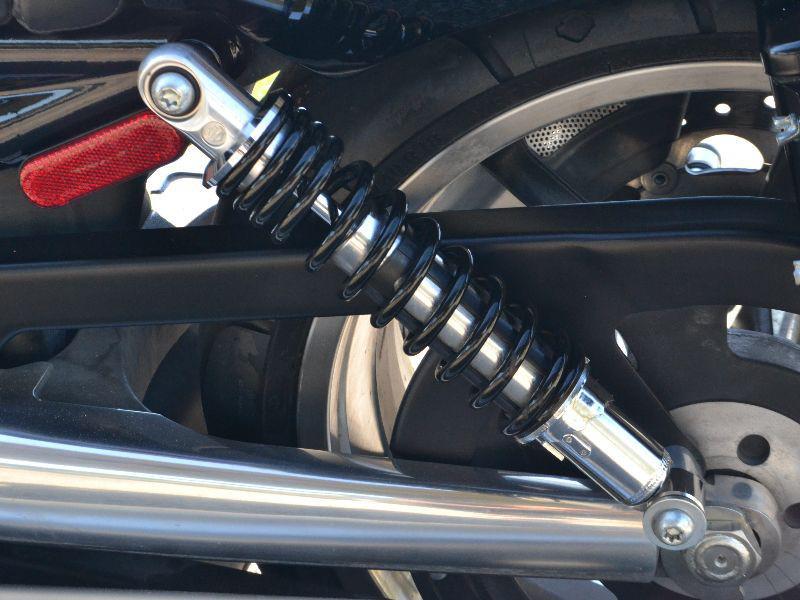 Kenapa Shock Motor Keras? Ini Alasan dan Anjuran Servisnya