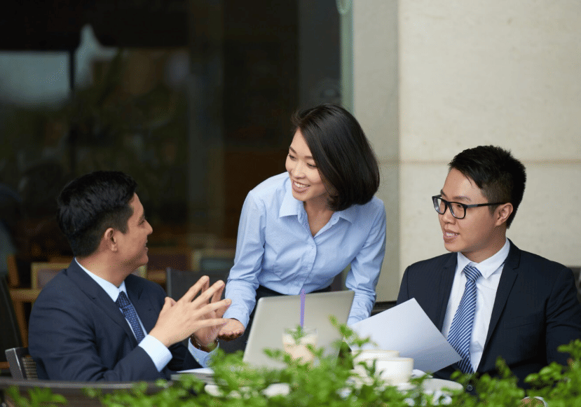 ilustrasi lingkungan kantor yang sehat (freepik.com/pressfoto)