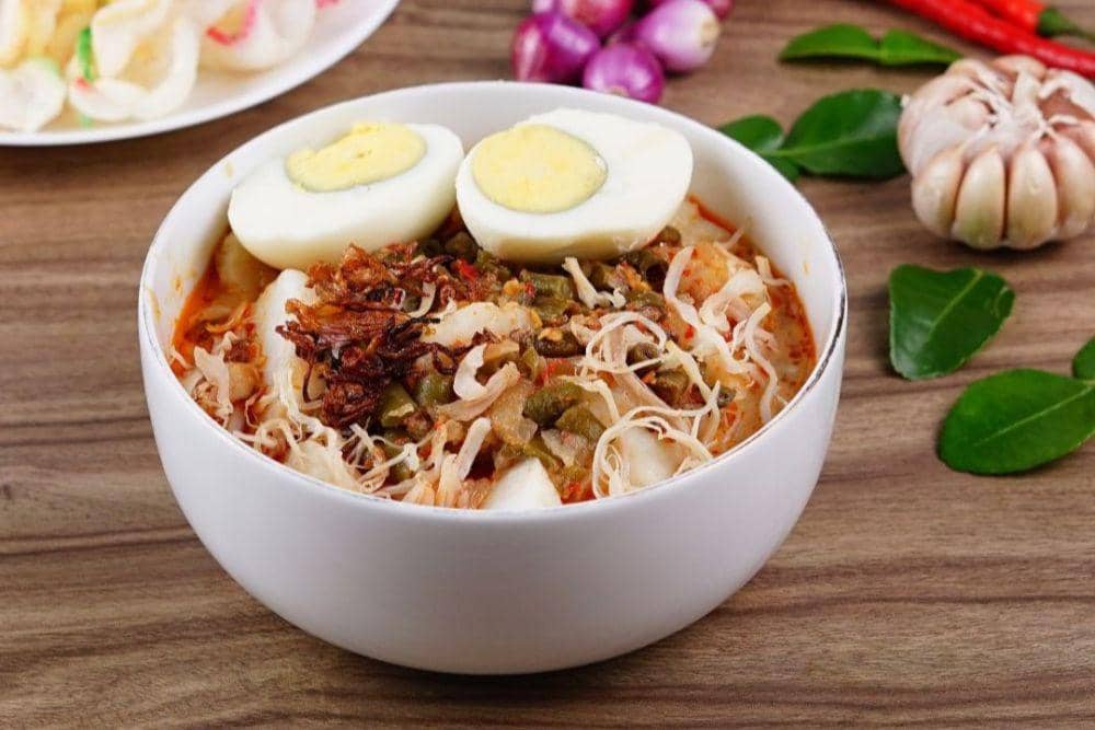 Potret Menu Lontong Sayur, Kopi Ko Acung  