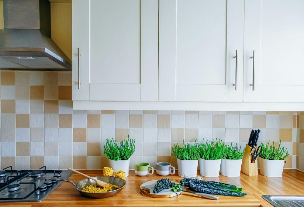 5 Tips Memilih Kitchen Set Tahan Cuaca untuk Dapur Outdoor