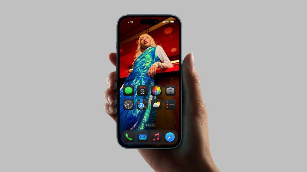 Layar Super Retina XDR vs Dynamic AMOLED 2X, Unggul Mana?