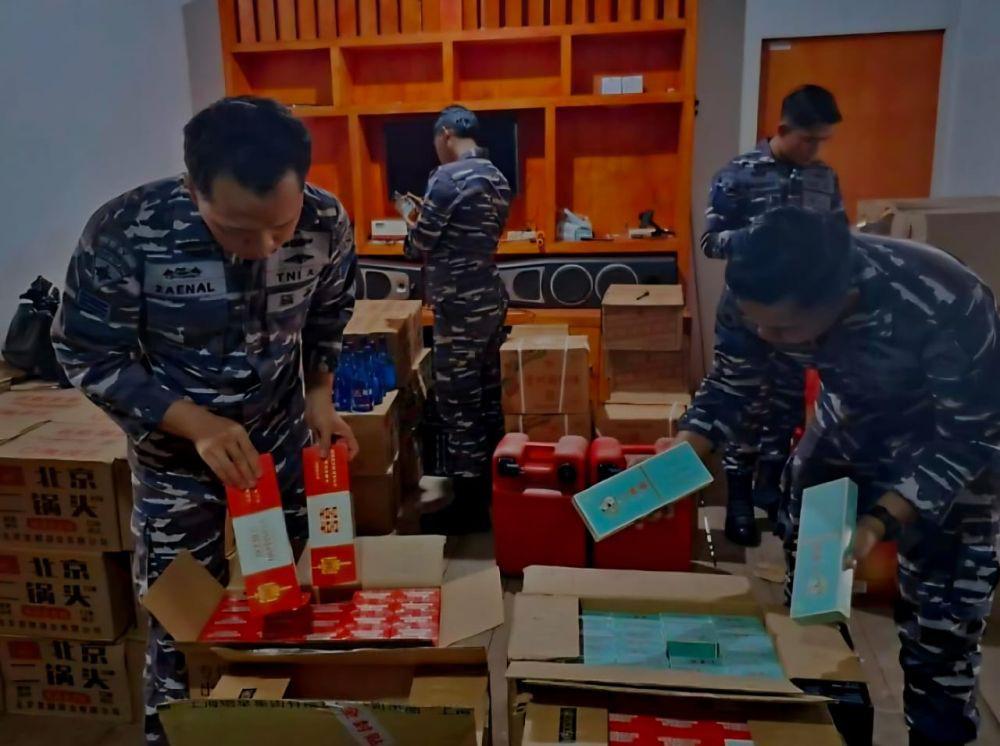TNI AL Ungkap Penyelundupan Miras-Rokok Ilegal Rp1,5 Miliar di Sulteng