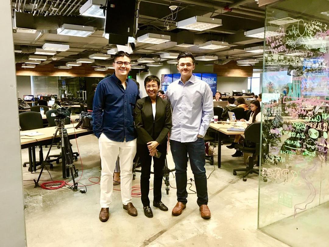 https://cdn.idntimes.com/content-images/post/20180122/winston-utomo-maria-ressa-william-utomo-14520b1f7bcb4d4315a9d0b267f3f05a.jpg