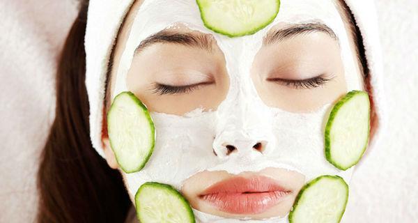 http://cdn.idntimes.com/content-images/post/old/07235-Makeup1_mindbodygreencom.jpg
