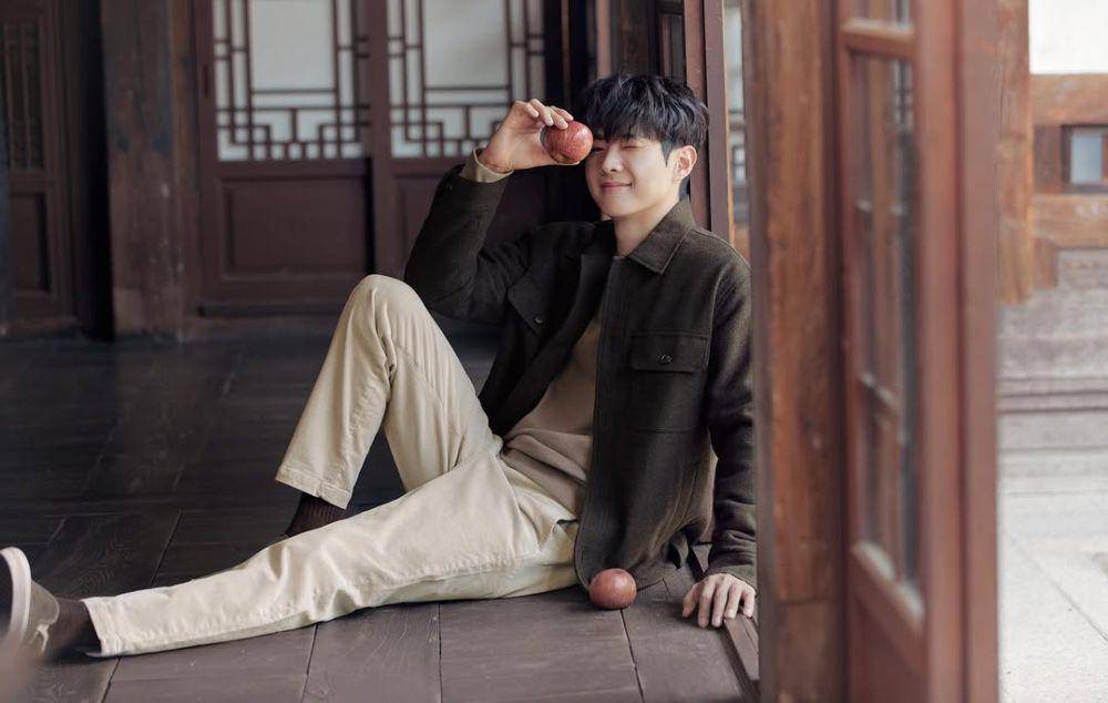 ide daily outfit keren ala Choi Woo Shik (instagram.com/dntlrdl)