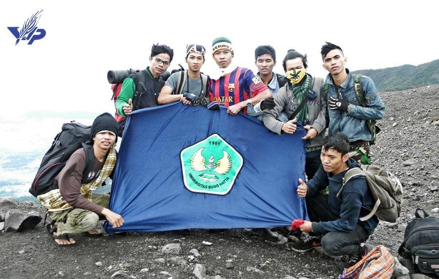http://cdn.idntimes.com/content-images/post/20160710/1112130822-mahasiswa-teknik-mesin-bentangkan-b6f3f99fe5176bc11c79eea6a75bf82f.jpg