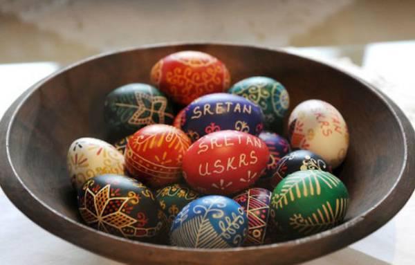 http://cdn.idntimes.com/content-images/post/old/112af-Telur8-Kroasia_boredpandacom.jpg