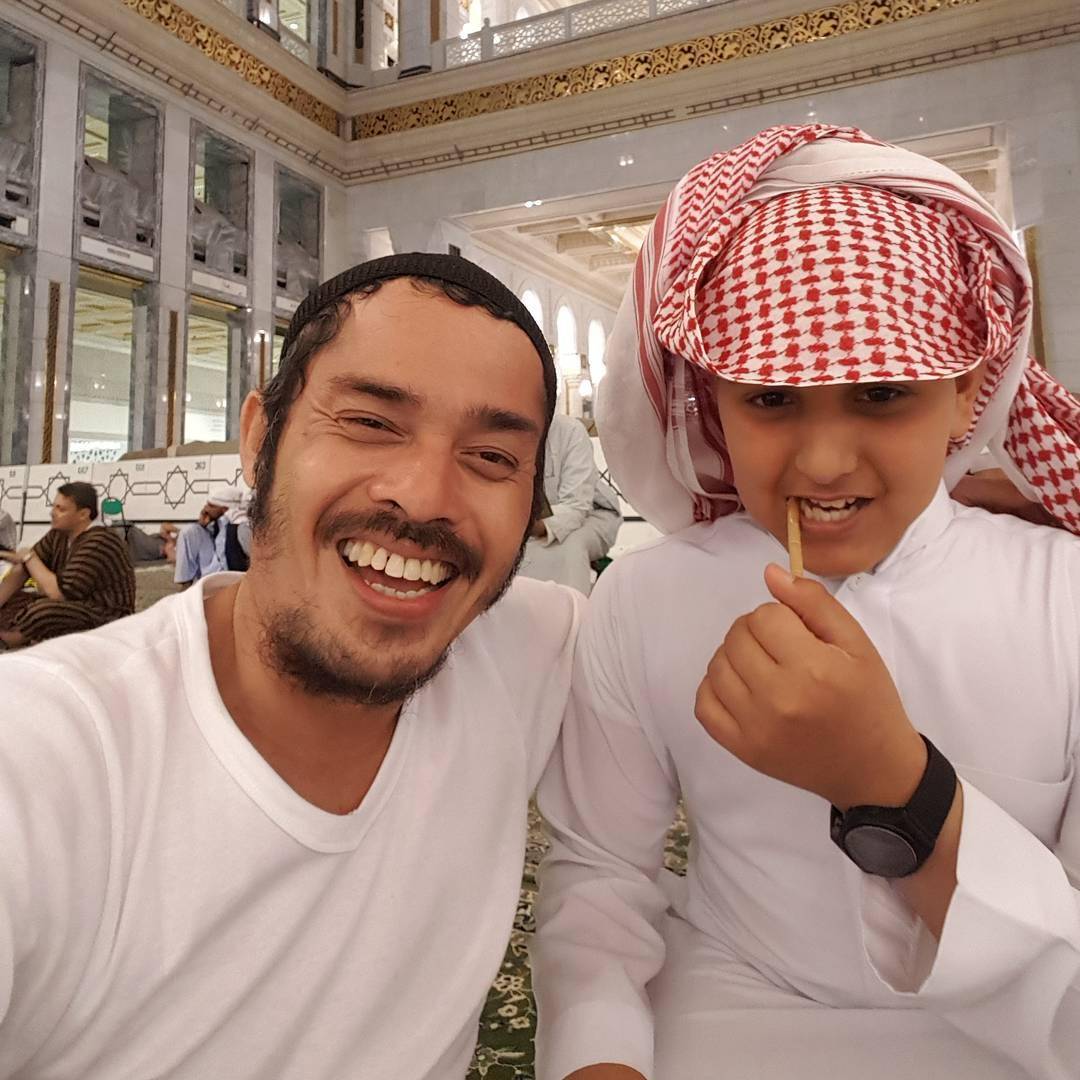 https://cdn.idntimes.com/content-images/post/20180522/17883119-417589891940909-2947910172942532608-n-f77de987888d7ffa6180f9af81a6a10f.jpg