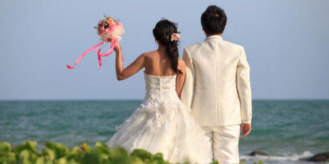 http://cdn.idntimes.com/content-images/post/20151014/1IDEPERNIKAHAN.jpg
