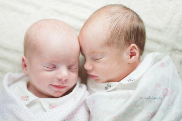 http://cdn.idntimes.com/content-images/post/old/1a3c0-twins32_galleryhip.jpg
