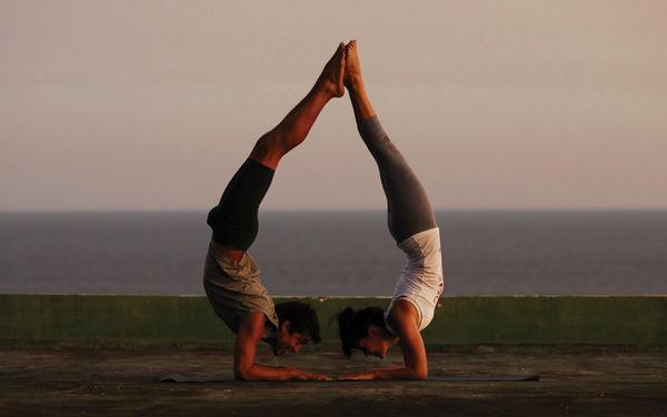 http://cdn.idntimes.com/content-images/post/old/1bf18-Yoga24_insidetrailcom.jpg
