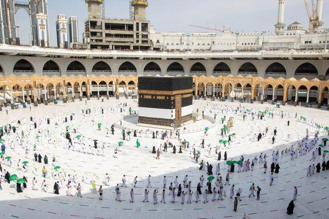 https://cdn.idntimes.com/content-images/post/20210719/2021-07-17t161337z-1796609406-rc29mo9cnkg3-rtrmadp-3-saudi-haj-9ad609027797c66a3d47e7c2f77bc315.jpg