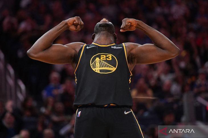 https://cdn.idntimes.com/content-images/post/20220417/2022-04-17t034819z-157177135-mt1usatoday18104085-rtrmadp-3-nba-playoffs-denver-nuggets-at-golden-state-warriors-df698edc2dec3772e92dd8e72c372456.jpg