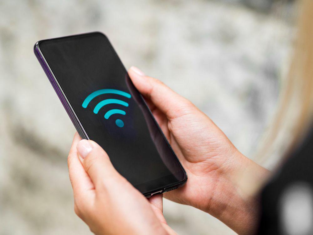 ilustrasi sinyal wifi (freepik.com/freepik)