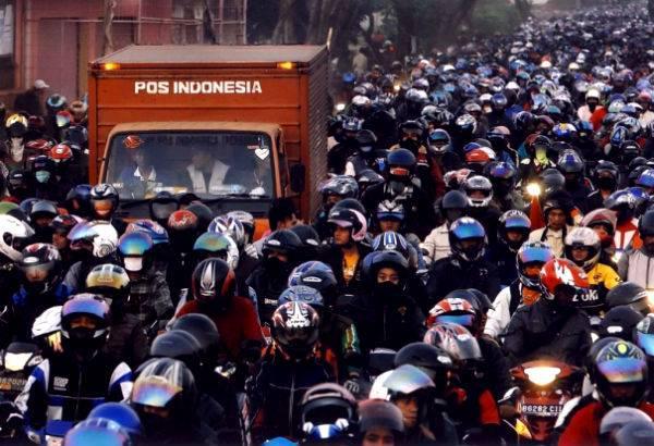http://cdn.idntimes.com/content-images/post/old/21c77-macet-motor2_aslimalang_wordpress.jpg