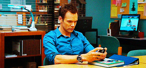 http://cdn.idntimes.com/content-images/post/old/22593-Smartphone6_giphycom.gif