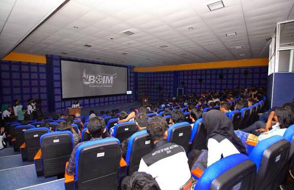 http://cdn.idntimes.com/content-images/post/old/241a7-Amikom7_andalas-mmblogspotcom.jpg