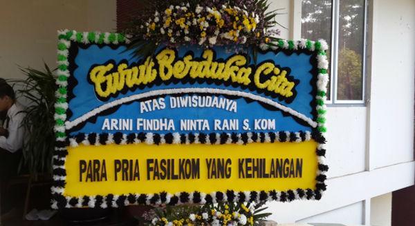 http://cdn.idntimes.com/content-images/post/old/24334-Bunga1_weddingasikcom.jpg