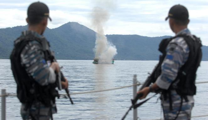 http://cdn.idntimes.com/content-images/post/20160305/283581-tiga-kapal-vietnam-ditenggelamkan-tni-al-663-382-1fe44f84200b147cae1e1d2bf50b2f2c.jpg
