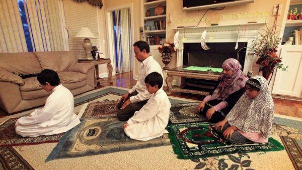 http://cdn.idntimes.com/content-images/post/old/28c81-Kegiatan1_postandcouriercom.jpg