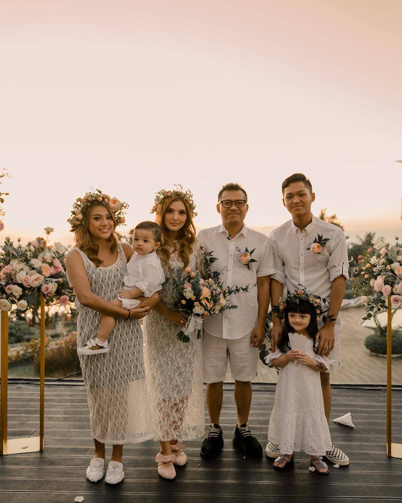 https://cdn.idntimes.com/content-images/post/20180512/32213415-395021591012256-2045939999668436992-n-57c95430bcc395a926983bfd9b957ff5.jpg