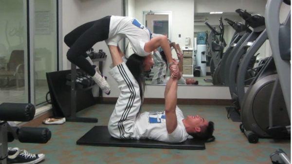 http://cdn.idntimes.com/content-images/post/old/35526-Yoga13_ytimgcom.jpg
