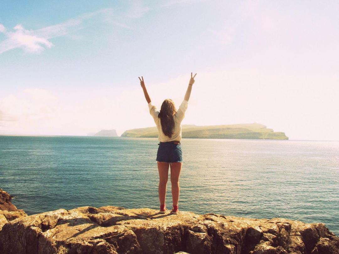 http://cdn.idntimes.com/content-images/post/20160306/373487-positivity-free-girl-0f341deb9d98c60db3840570c06637ad.jpg