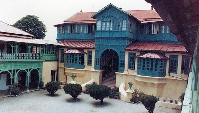 http://cdn.idntimes.com/content-images/post/old/3ebec-savoy_heritagehotelspfindia.jpeg