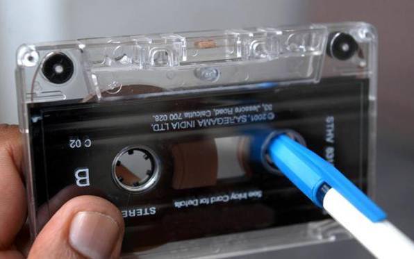 http://cdn.idntimes.com/content-images/post/old/413e2-Kaset2_photobucketcom.jpg
