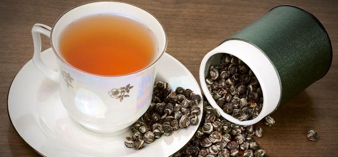 https://cdn.idntimes.com/content-images/post/20170509/4720-oolong-tea-for-skin-hair-and-health-cdd0f061e37f2033fa9358881548271c.jpg