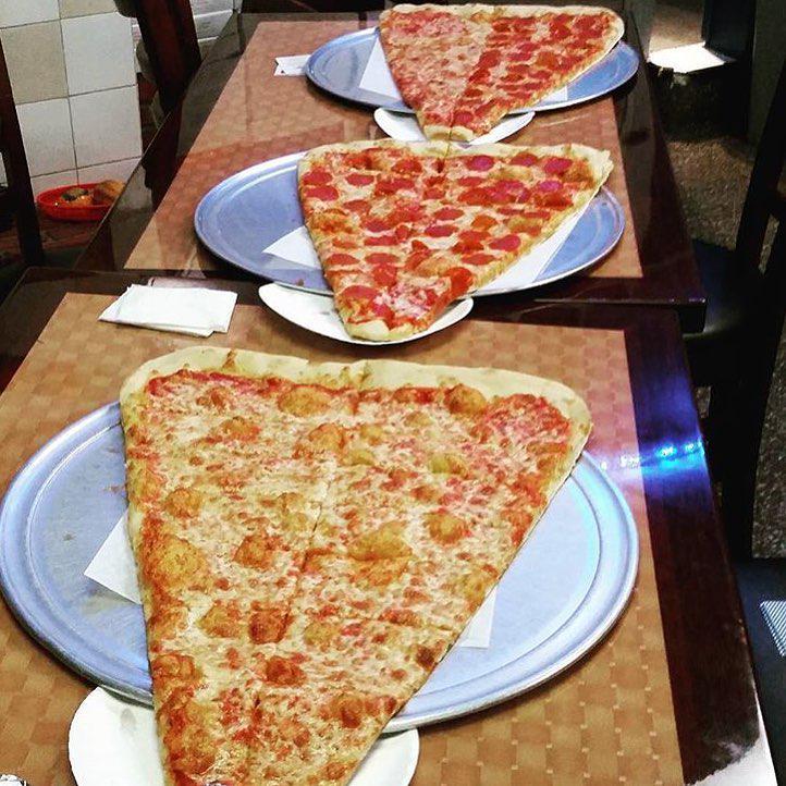 https://cdn.idntimes.com/content-images/post/20180123/5-pizzabarnyonkers-61033f1585d7a137a9eb16f0709adfe1.jpg