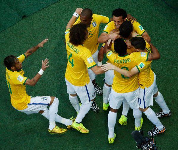 http://cdn.idntimes.com/content-images/post/old/59d5c-SepakBola8_businessinsidercom.png