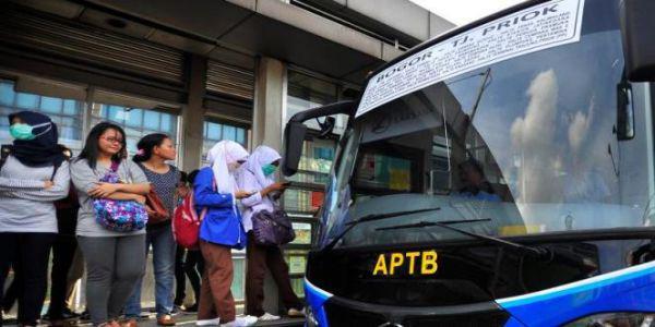 http://cdn.idntimes.com/content-images/post/old/5ea85-232470_bus-angkutan-perbatasan-berintegrasi-busway--aptb--bogor--tanjung-priok_663_382.jpg
