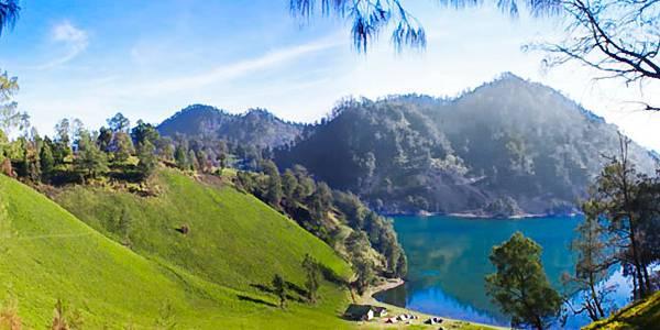 http://cdn.idntimes.com/content-images/post/old/65558-ranu-kumbolo---sembilanstudio.com.jpg