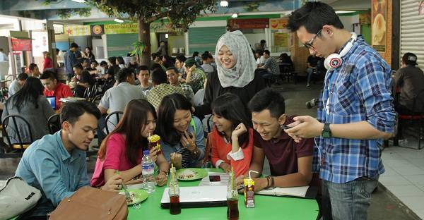 http://cdn.idntimes.com/content-images/post/old/65c8c-gaul9_widyatamaacid.jpg