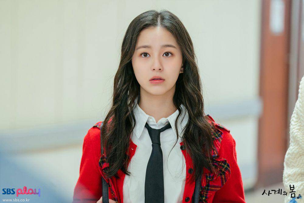 still cuts drama Spring of Youth (dok. SBS/Spring of Youth)