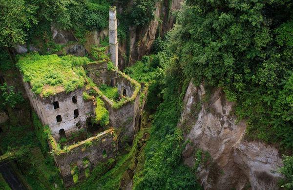 http://cdn.idntimes.com/content-images/post/old/6aa29-Indah23_amazingplacesonearthcom.jpg
