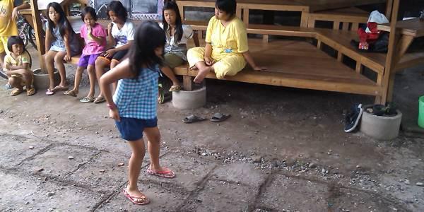 http://cdn.idntimes.com/content-images/post/old/6aac0-engklek---yogyakarta.panduanwisata.id.jpg