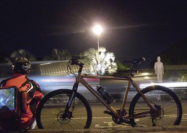 http://cdn.idntimes.com/content-images/post/old/6cb04-Surabaya15_setia1heriwordpresscom.jpg