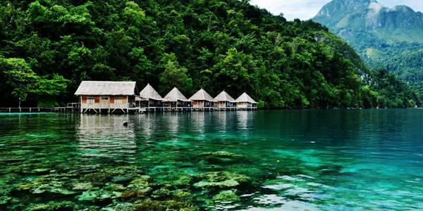 http://cdn.idntimes.com/content-images/post/old/6cb8f-pantai-ora---rajakamar.com.jpg