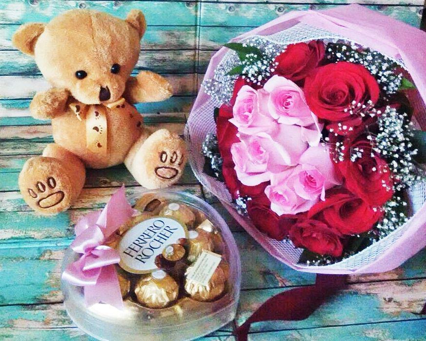 https://cdn.idntimes.com/content-images/post/20160203/725rose-adae8a7bf25a4324655a22837d7d0f96.jpg
