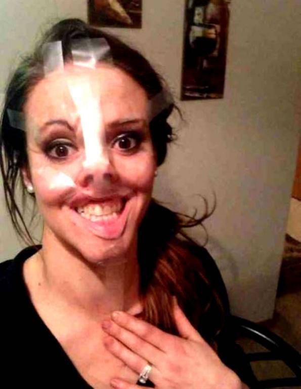 http://cdn.idntimes.com/content-images/post/old/75114-19_ugly-selfies_funnie_st.jpg