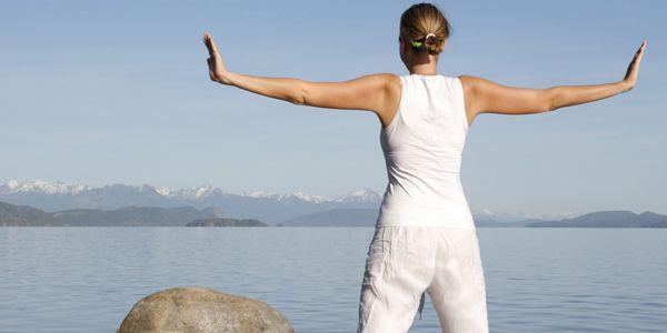 http://cdn.idntimes.com/content-images/post/old/763c9-yoga-hacer-yoga.jpg