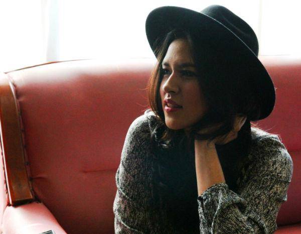 http://cdn.idntimes.com/content-images/post/old/7755f-Raisa--1-.jpg