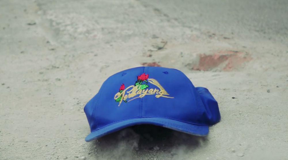http://cdn.idntimes.com/content-images/post/20160602/79476-1000xauto-topi-tersayangpng-179cf37cd889fc871775f699ae093f1a.jpg